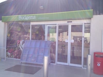 Convenience-store fit-out by Cool Solutions — refrigeration + chilled aisle + frontage.